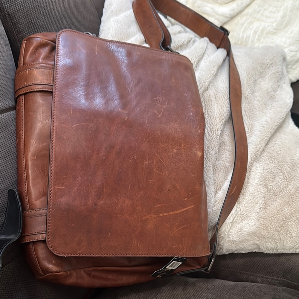 Frye Brown Leather Messenger Bag with Structured Design